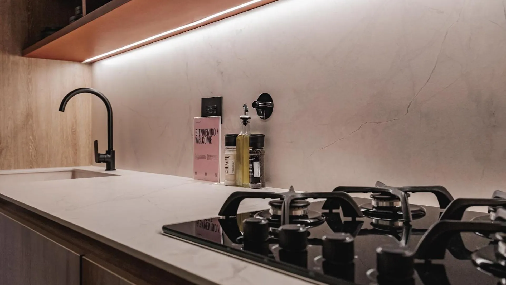 Kuuna Luxury Stays By Wynwood House 麦德林 0*,  哥伦比亚